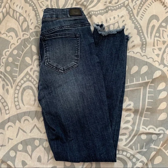 NWOT Fashion Nova Skinny Jeans - Picture 5 of 7